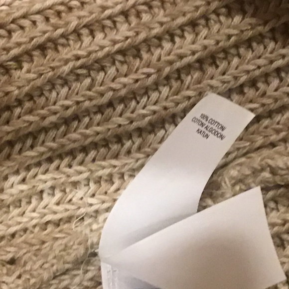 Sweater - Picture 5 of 9